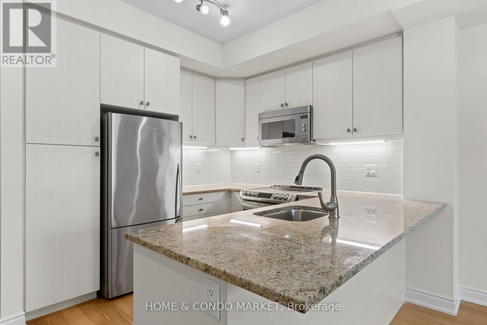 #130 3170 ERIN MILLS PARKWAY - 9