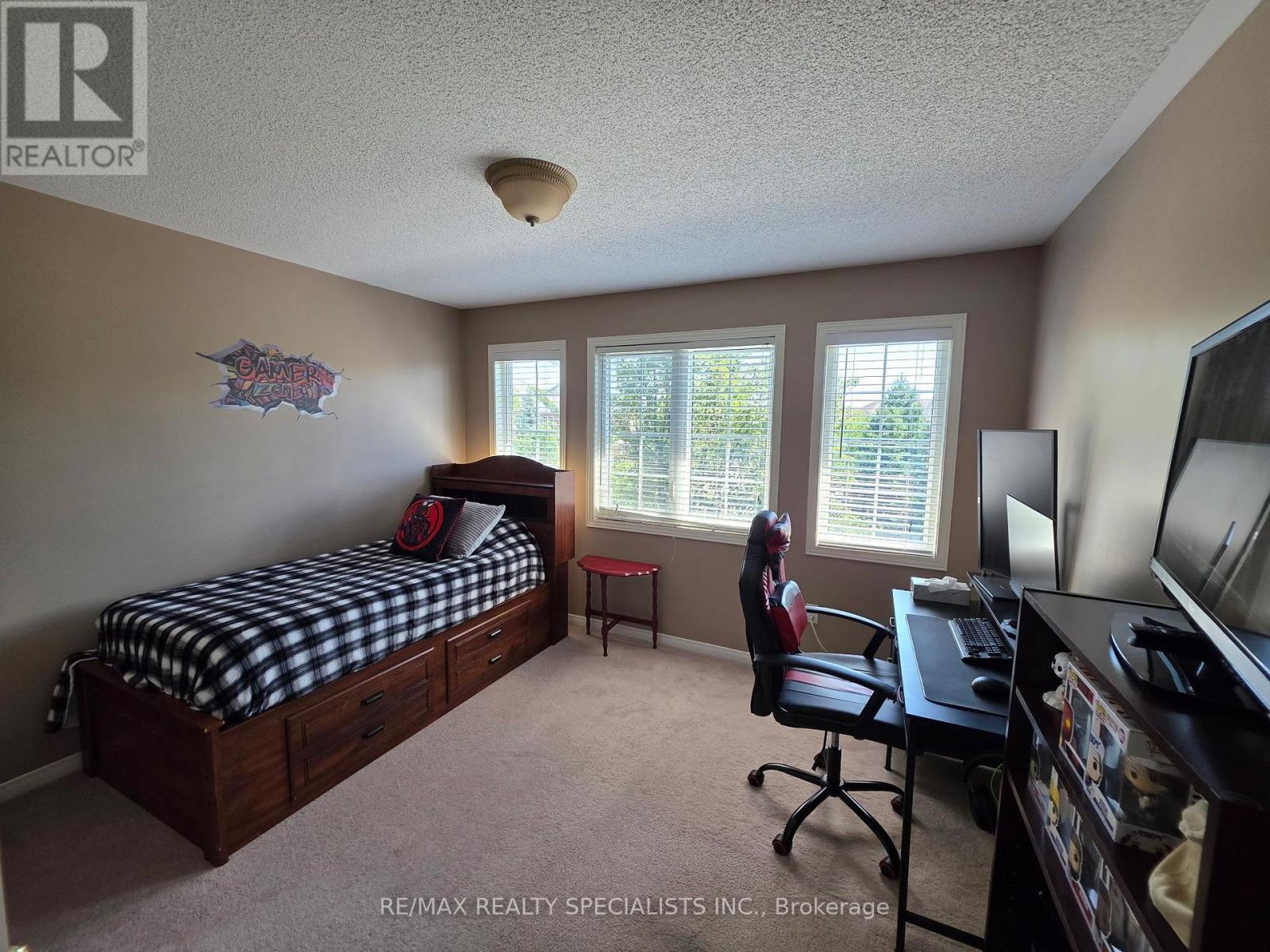 482 GRANT WAY - 24