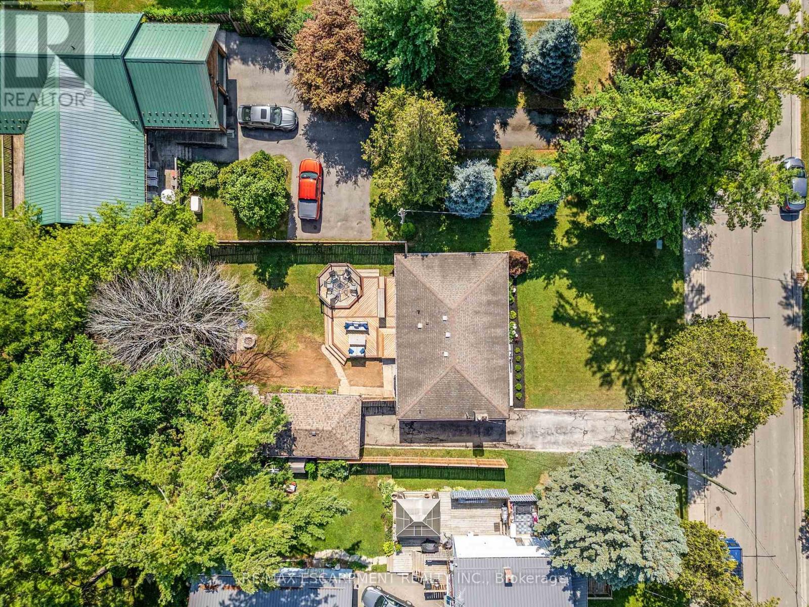 618 ST. ANDREW STREET - Image 7