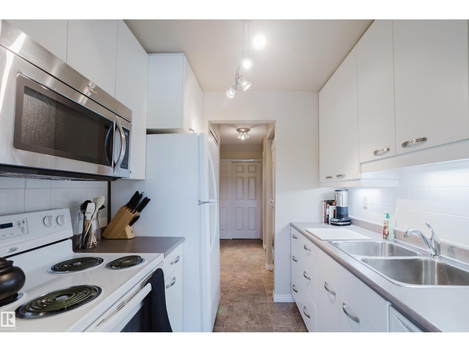 #202C 7211 171 ST NW - 2