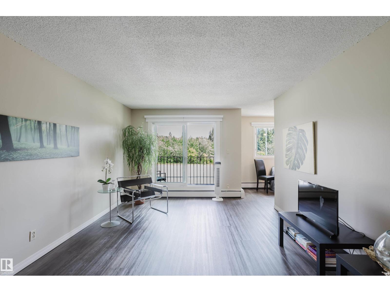 #202C 7211 171 ST NW - 4