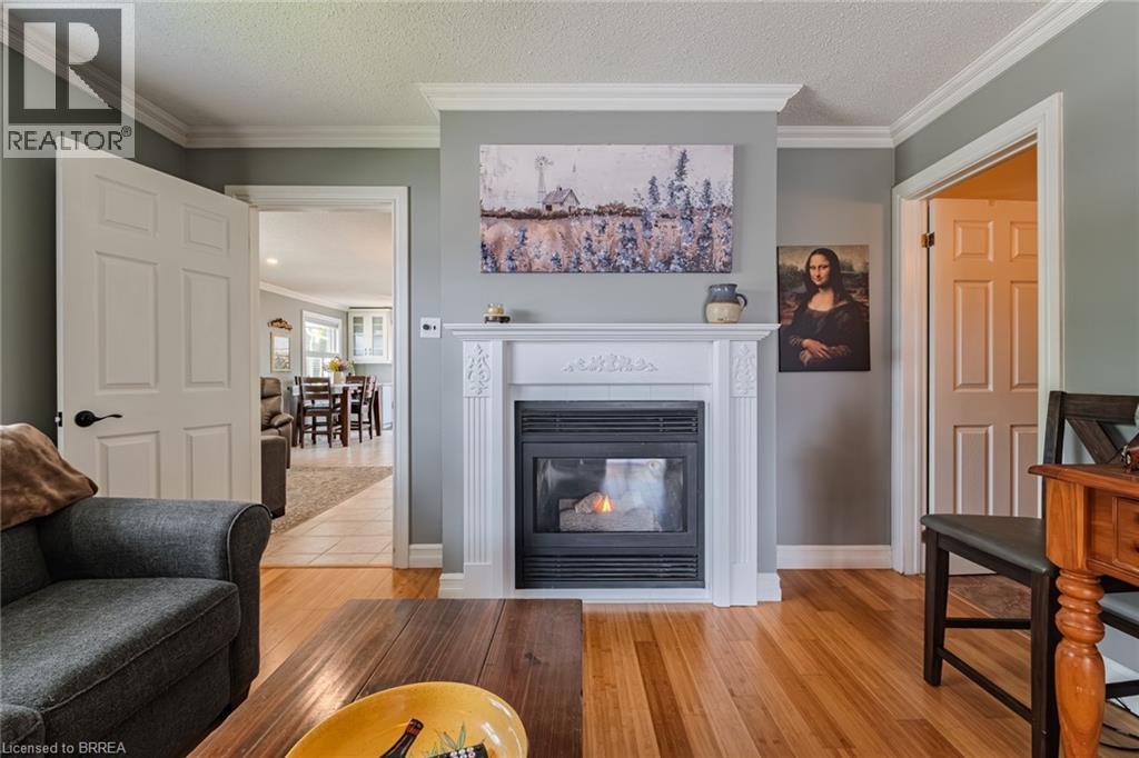36 CRANDELL Avenue - 24