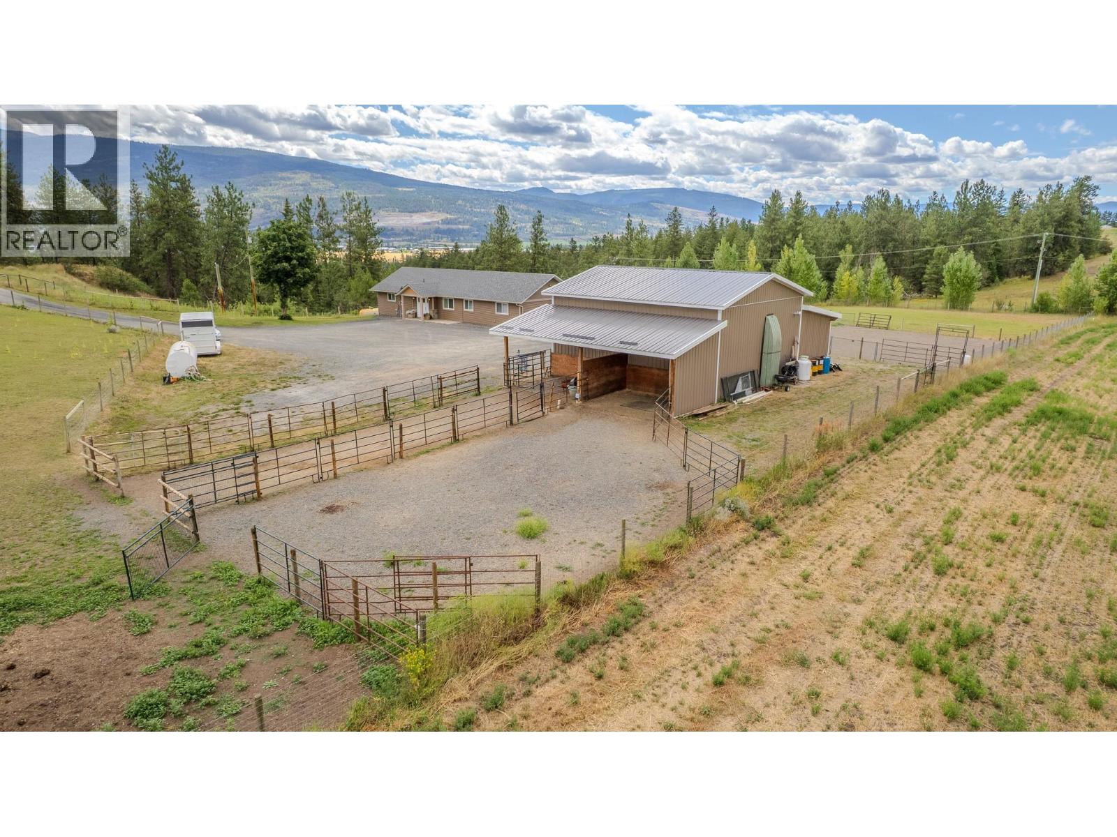  893 Evans Road, Spallumcheen