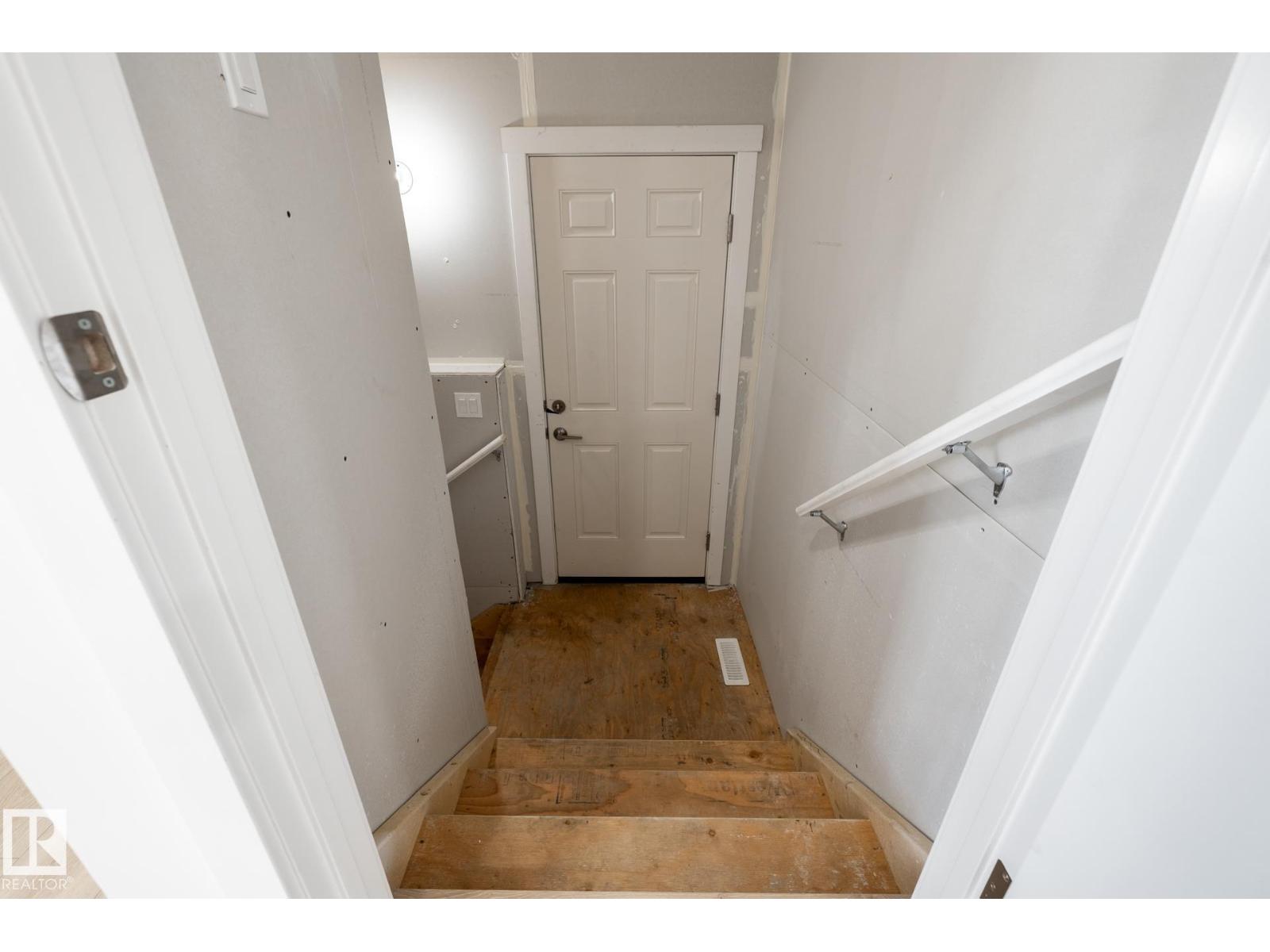 20837 15A Avenue NW - Photo 18