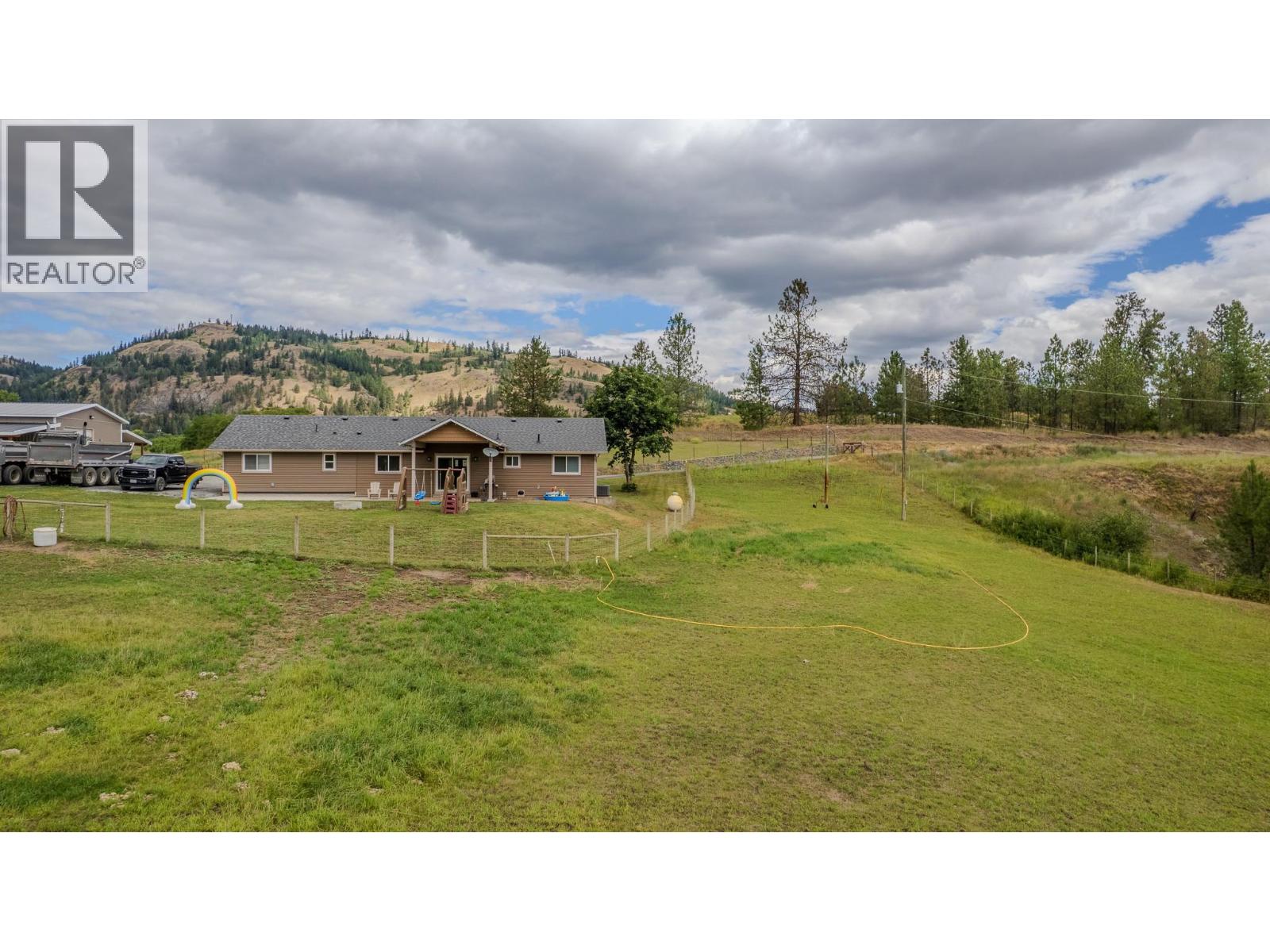  893 Evans Road, Spallumcheen