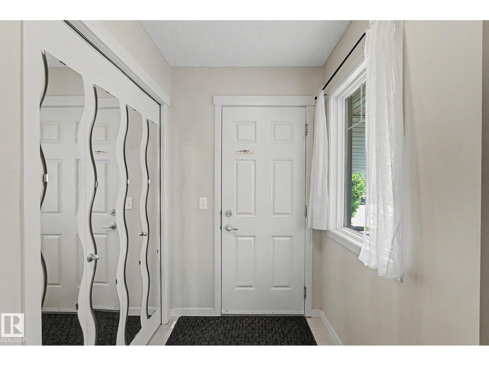 17304 73 ST NW - 17