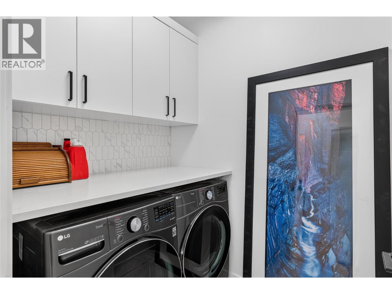 452 Knowles Road - 72