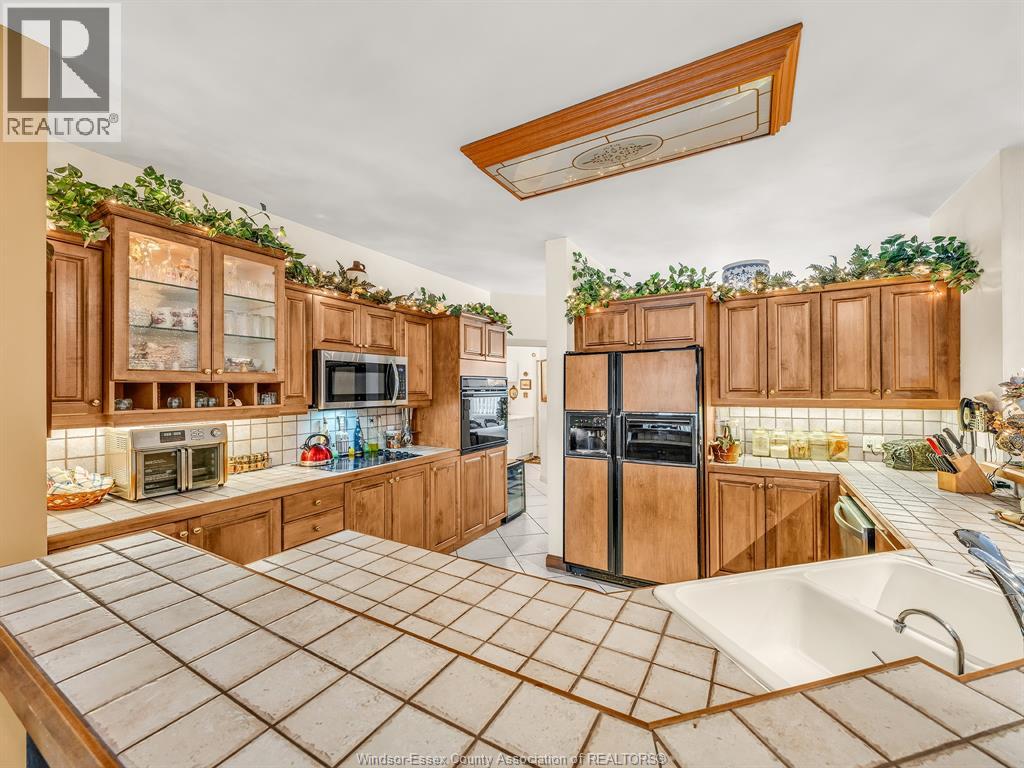 174 CRYSTAL HARBOUR - 11