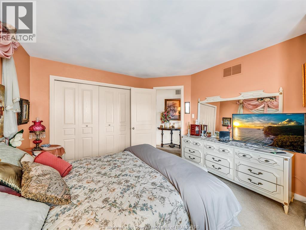 174 CRYSTAL HARBOUR - 26