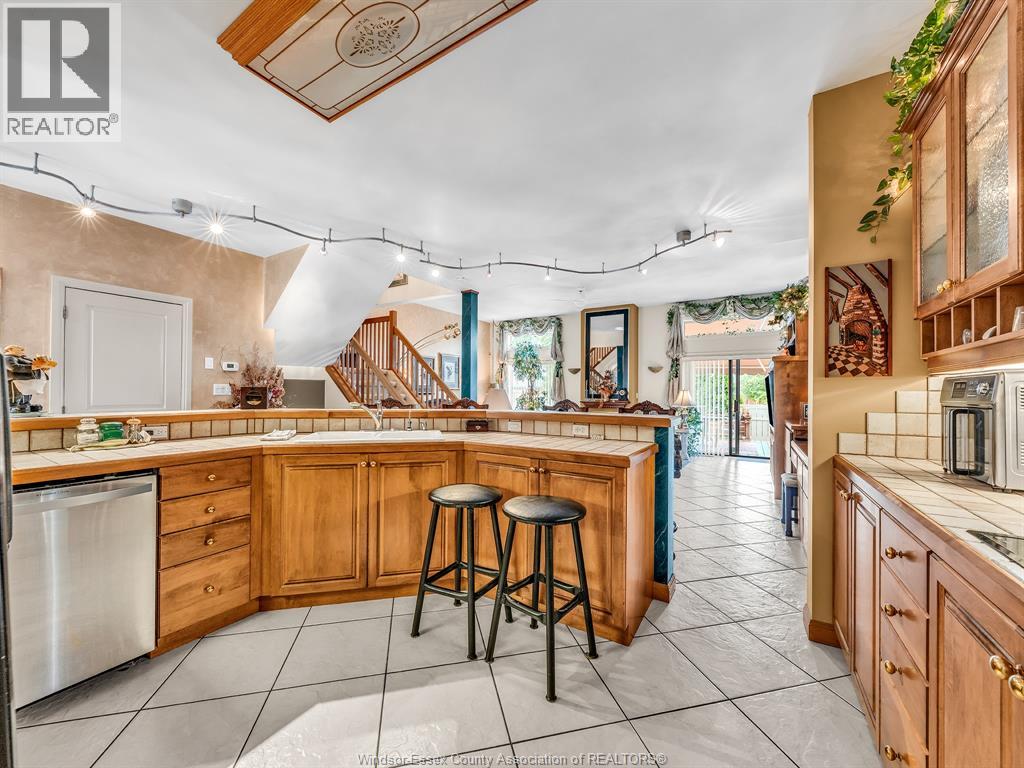 174 CRYSTAL HARBOUR - 8