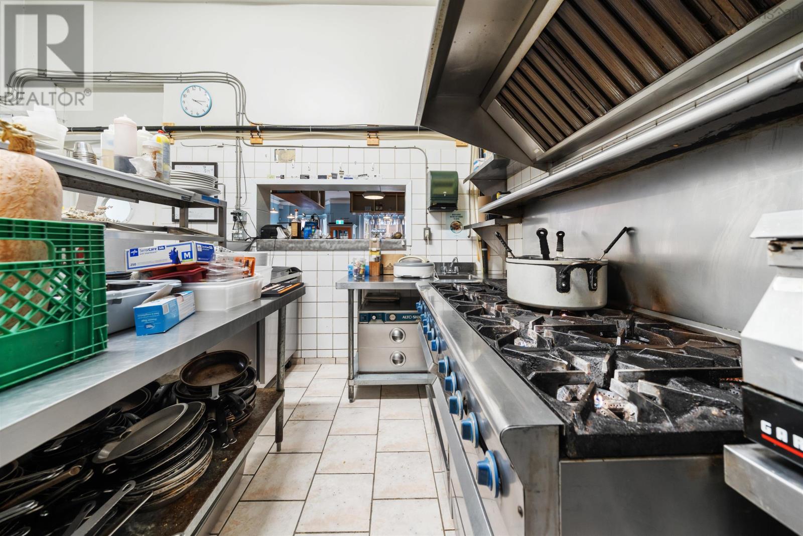 Property 23 of 49 of 216 Archimedes Street