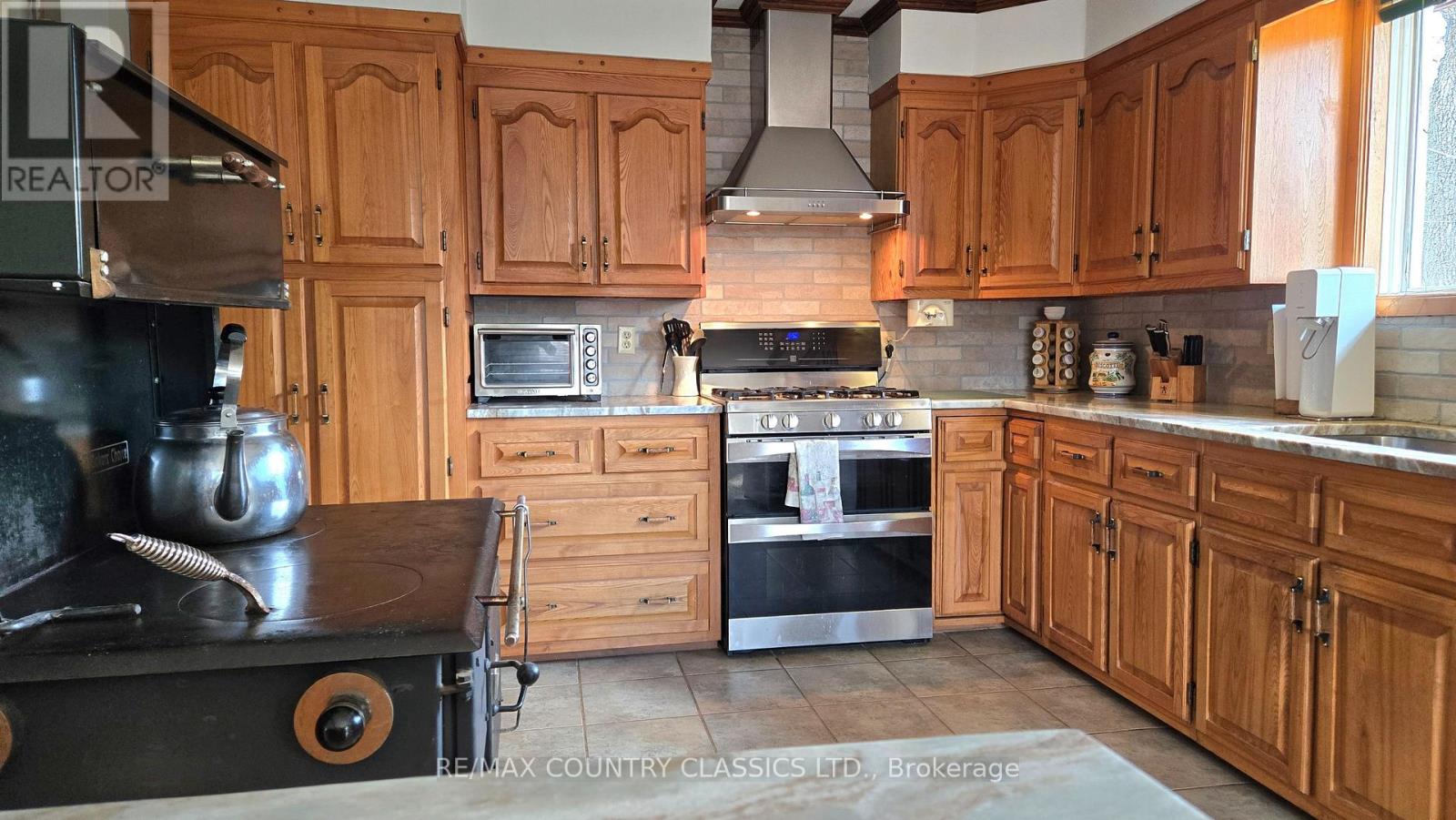 2445 OLD HASTINGS ROAD - 6