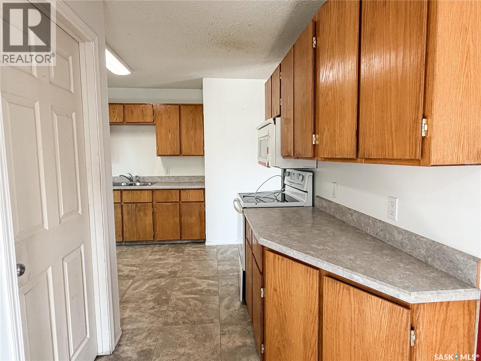 7 Dunfield CRESCENT - 5
