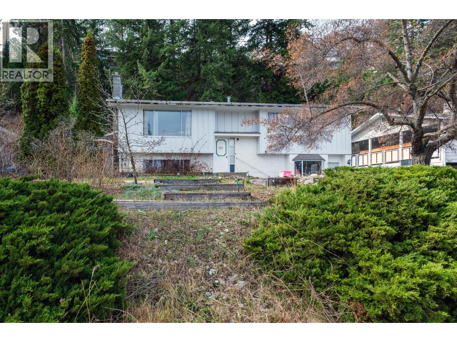  3256 McIver Road, West Kelowna