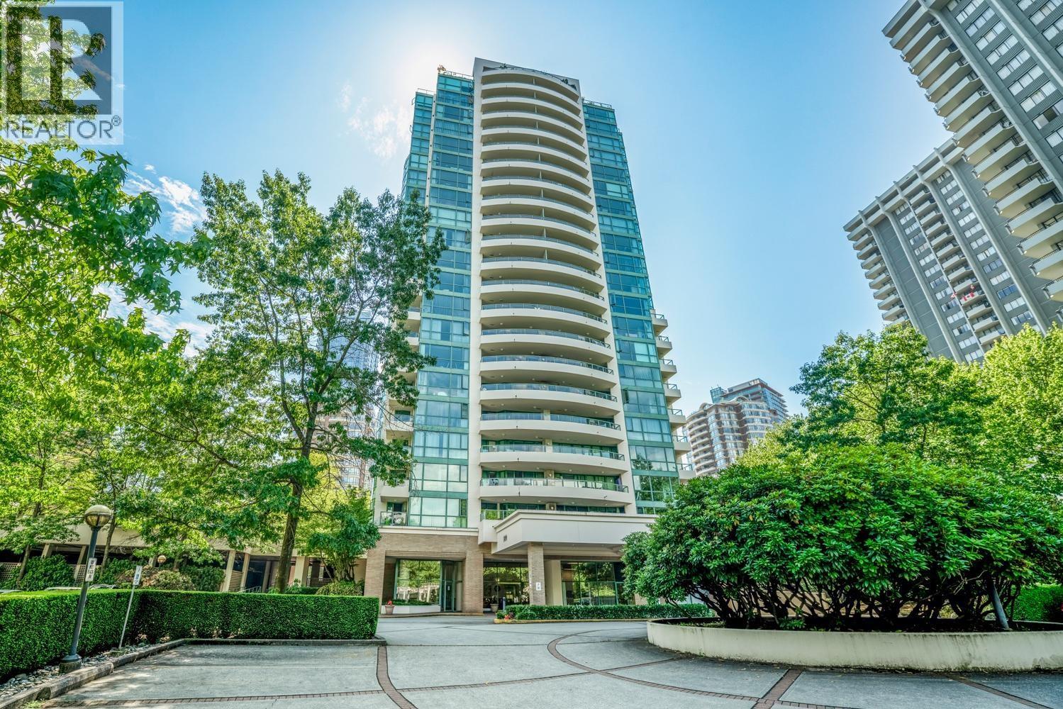 3 Bed, 2 Bath House for Sale in Burnaby – 2106 5899 WILSON AVENUE, Burnaby – MLS# R3149223 - Image 4