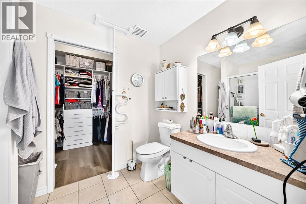 #314 728 Country Hills Road NW - 25