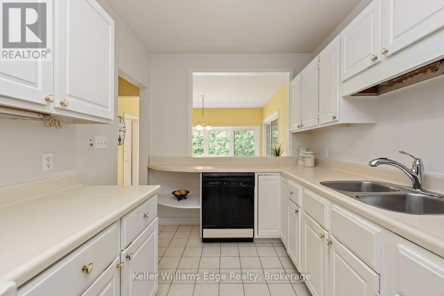 2057 HALTON PLACE - 14