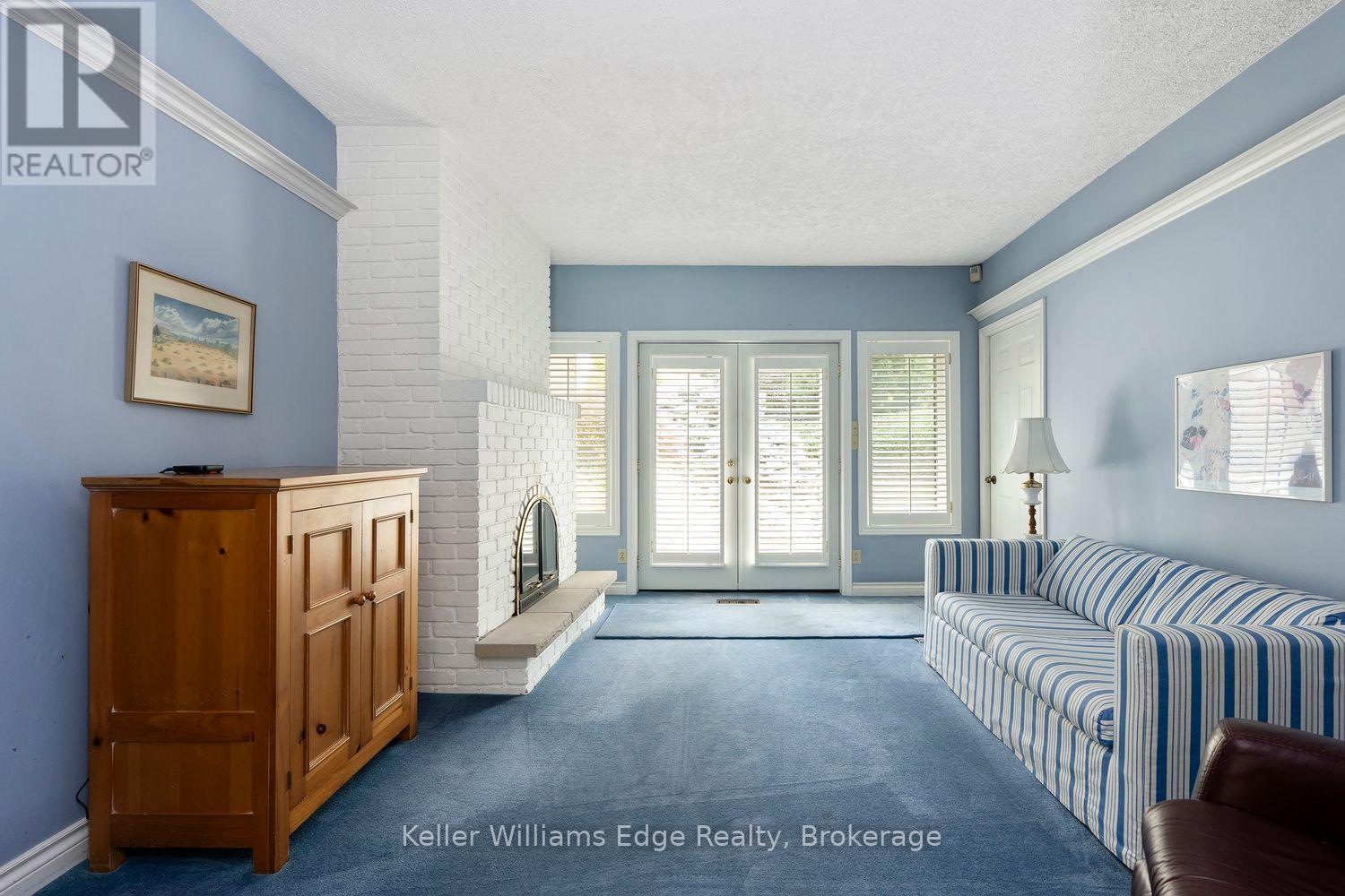2057 HALTON PLACE - 20
