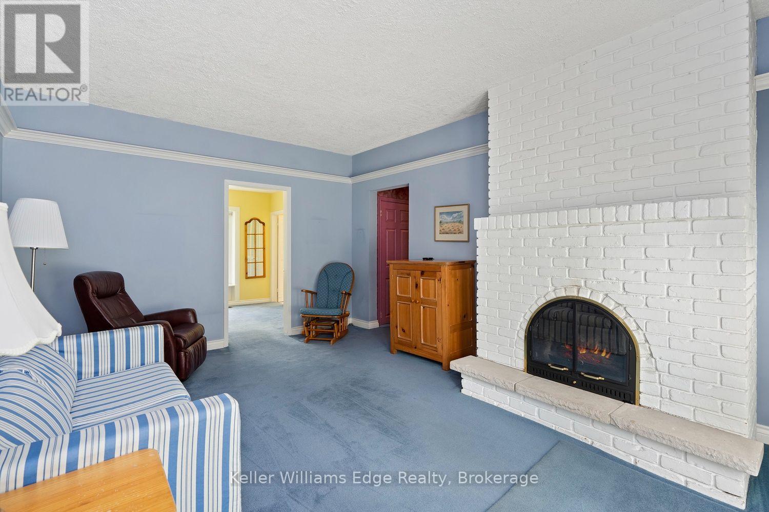 2057 HALTON PLACE - 21