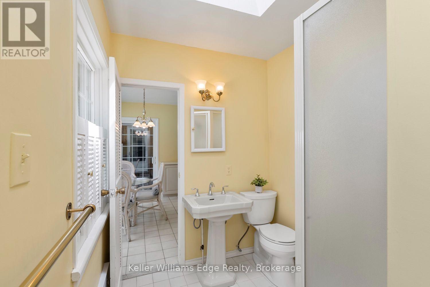2057 HALTON PLACE - 32