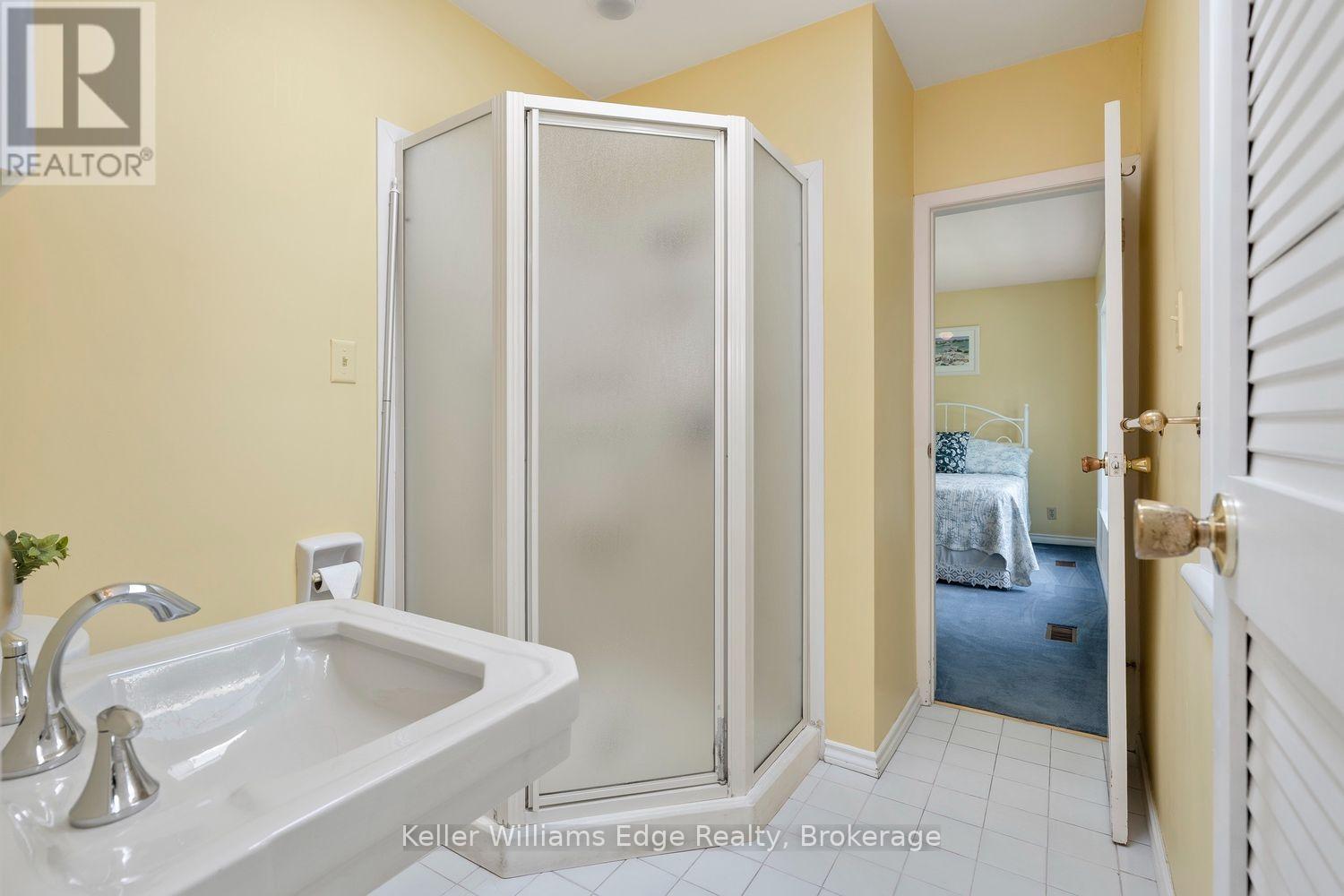 2057 HALTON PLACE - 33