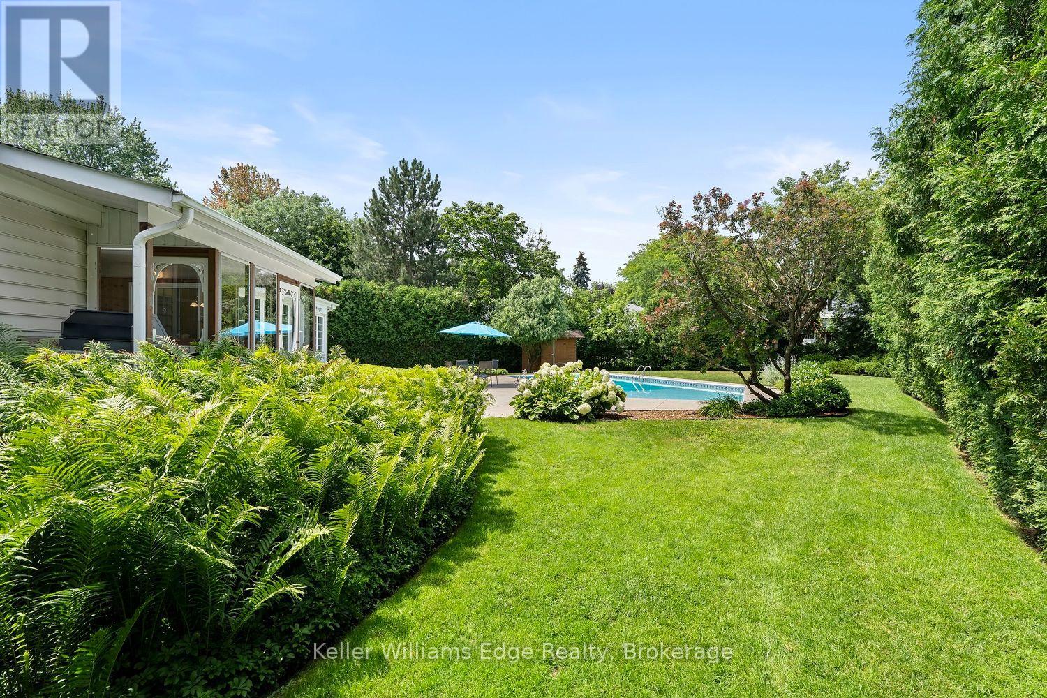 2057 HALTON PLACE - 34