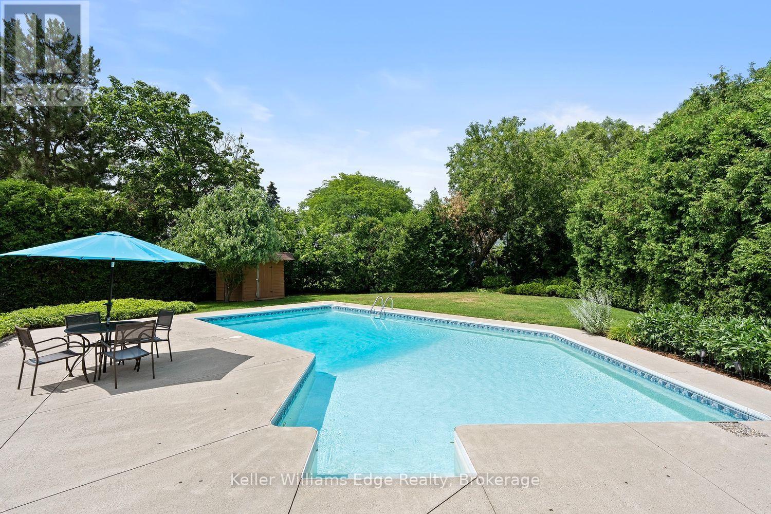 2057 HALTON PLACE - 38