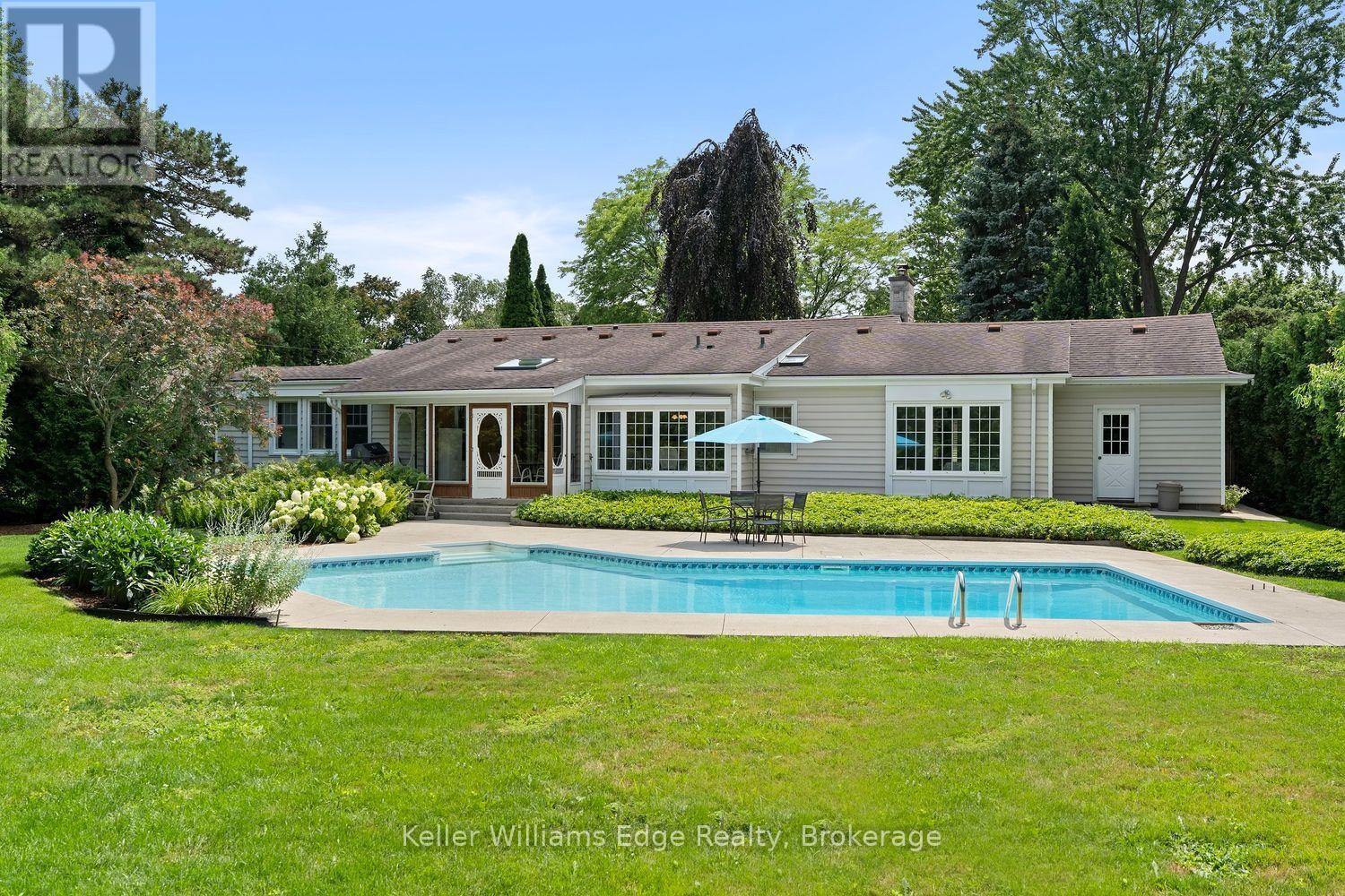 2057 HALTON PLACE - 40
