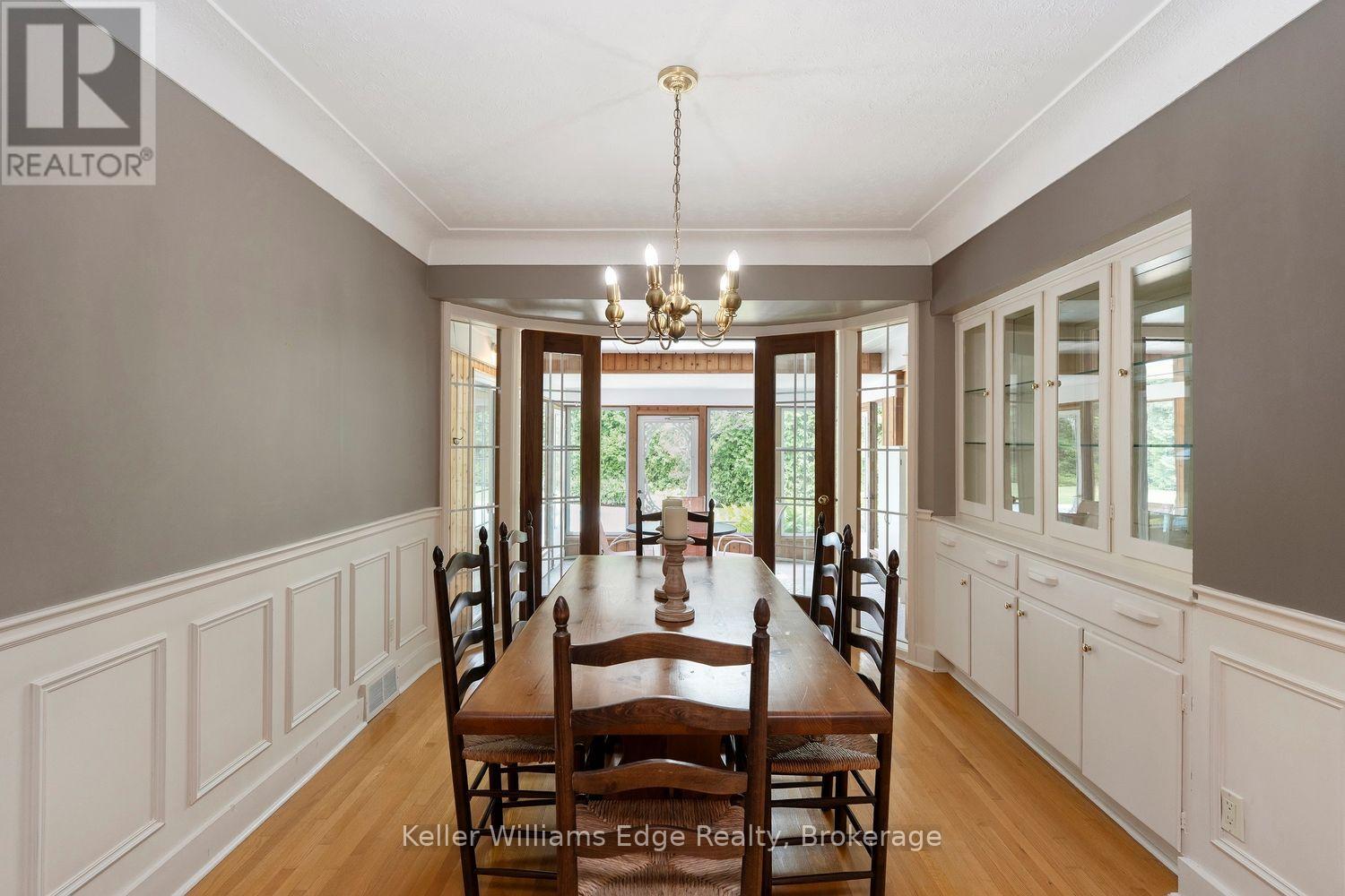 2057 HALTON PLACE - 9
