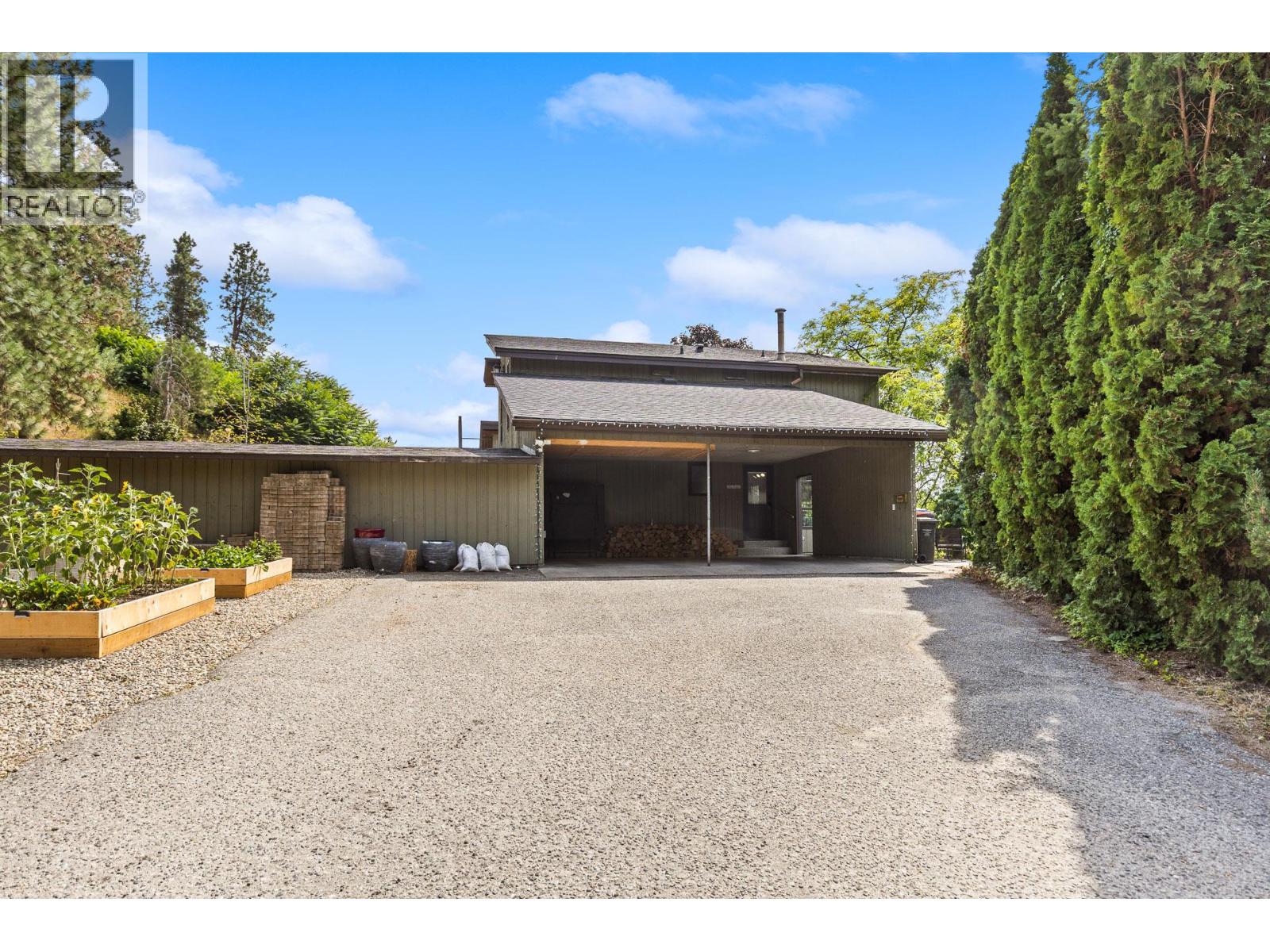 2635 Packers Road - 71