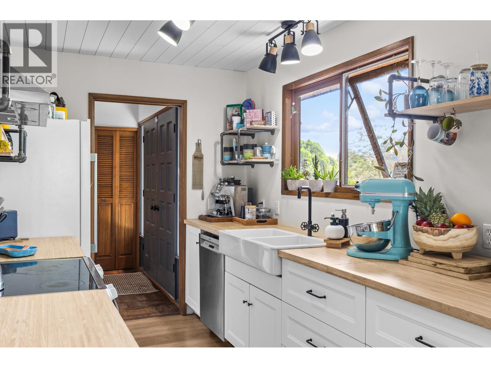 2635 Packers Road - 14