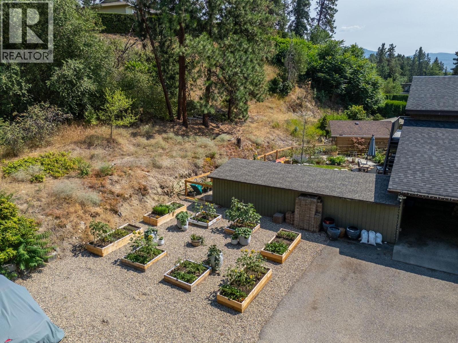 2635 Packers Road - 77