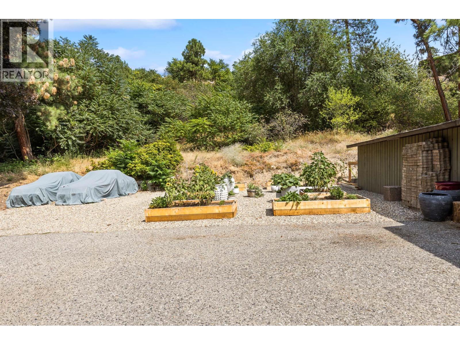2635 Packers Road - 70