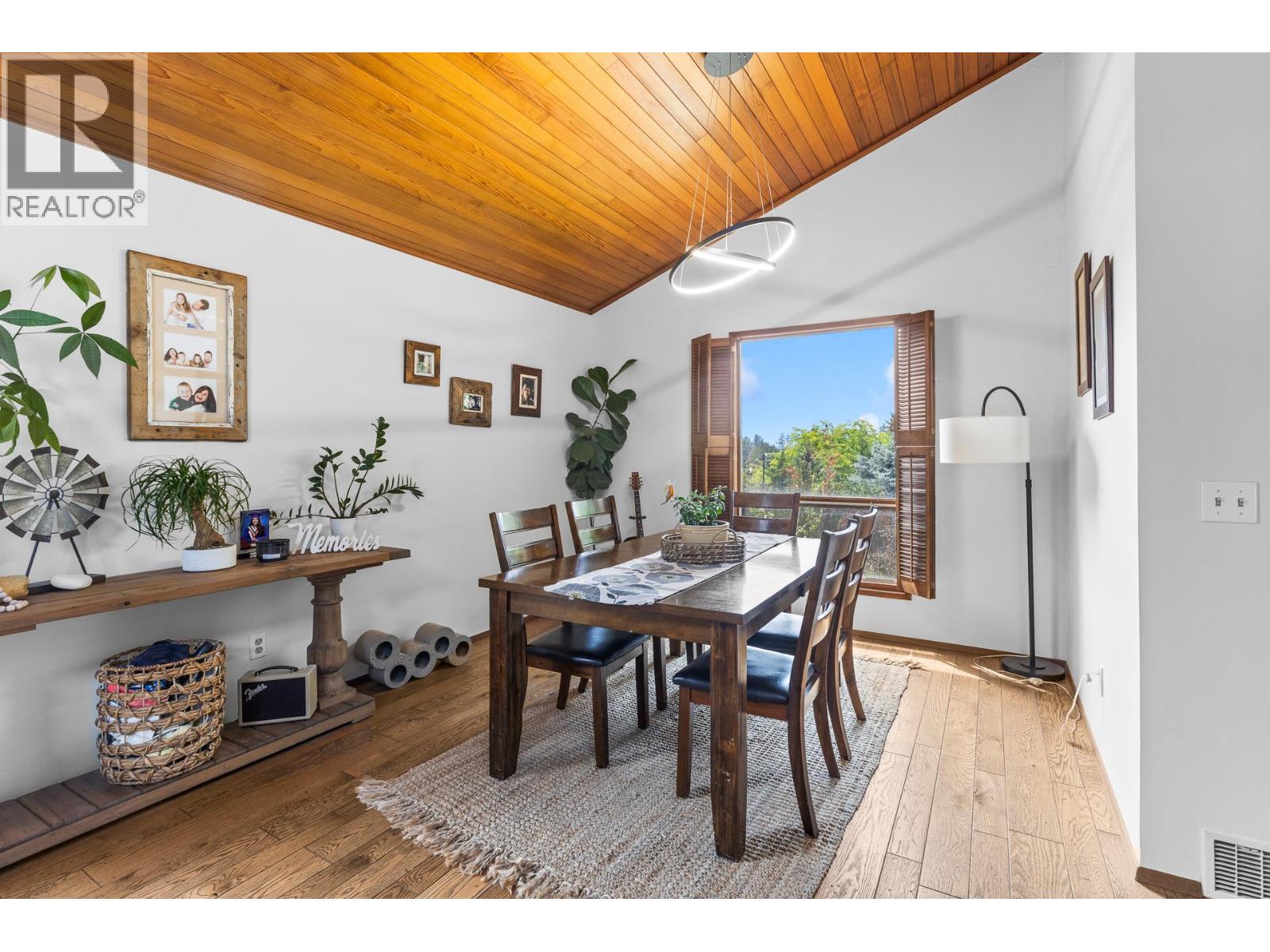 2635 Packers Road - 12