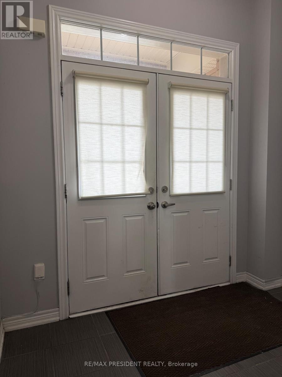 98 DAVENFIELD CIRCLE - 12
