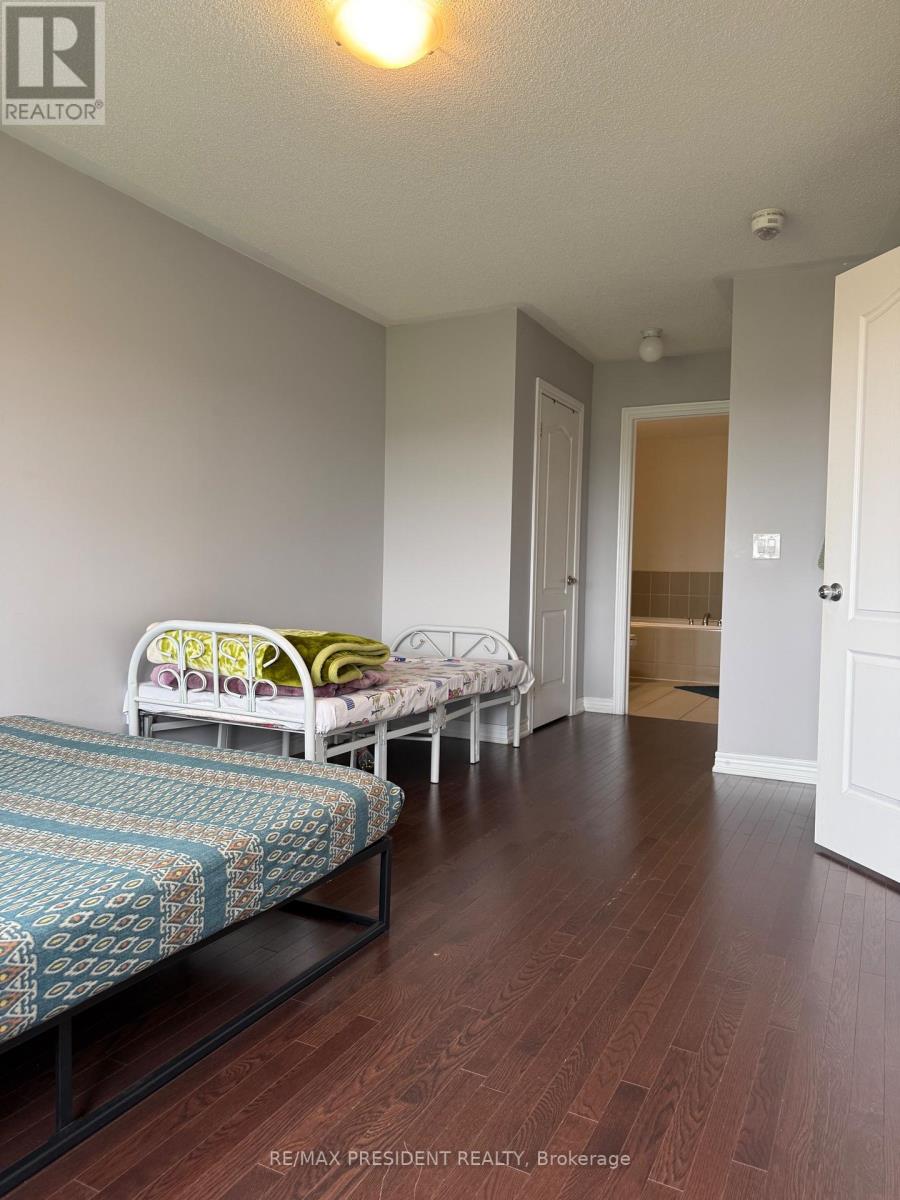 98 DAVENFIELD CIRCLE - 17