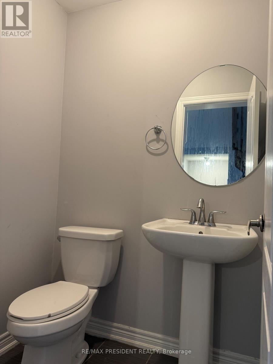 98 DAVENFIELD CIRCLE - 3