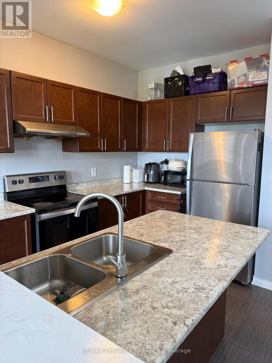 98 DAVENFIELD CIRCLE - 4