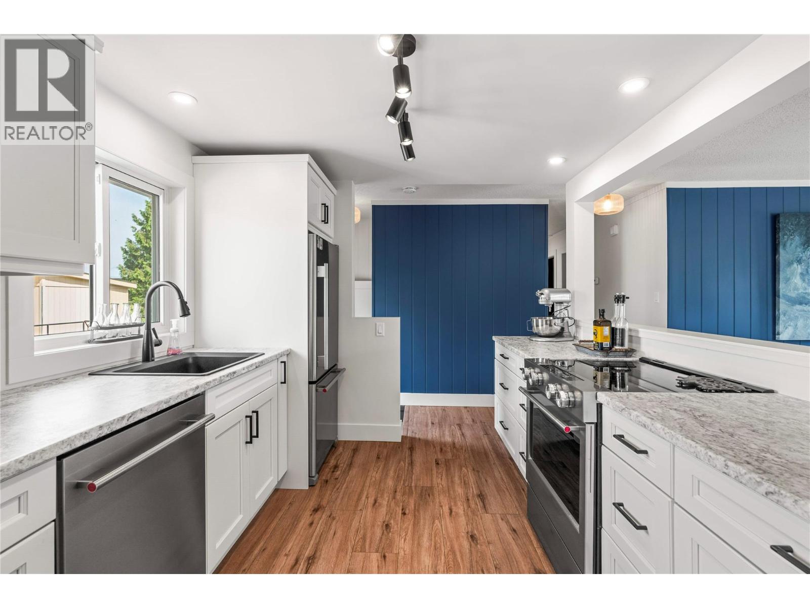 6550 Herry Road - 17