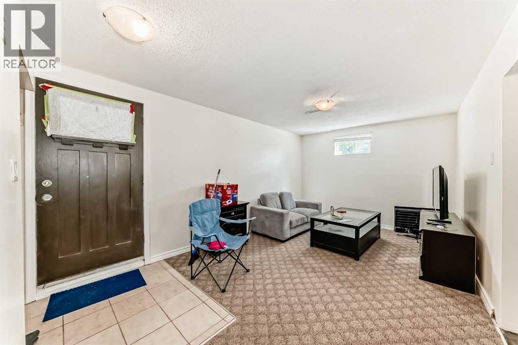 4004 7 Avenue SW - 25