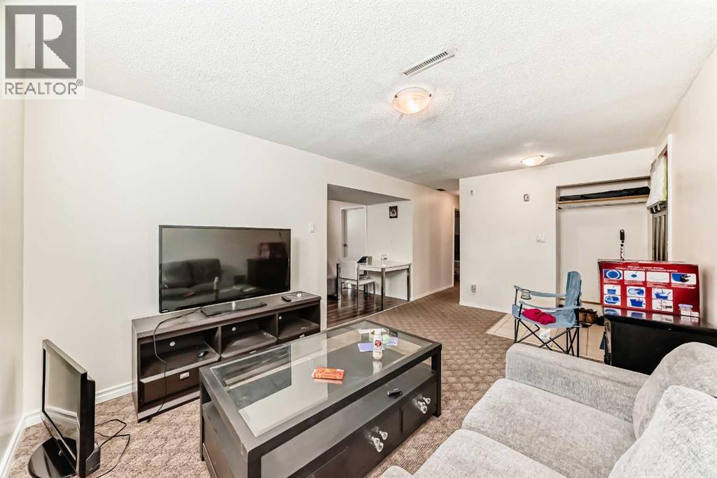 4004 7 Avenue SW - 28