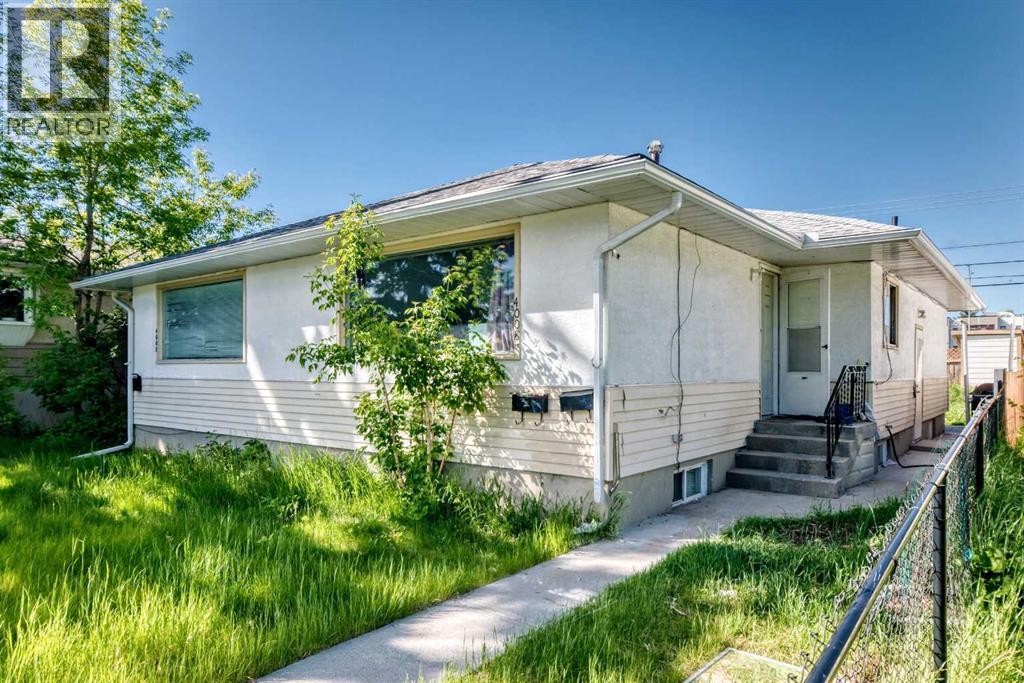 4004 7 Avenue SW - 4