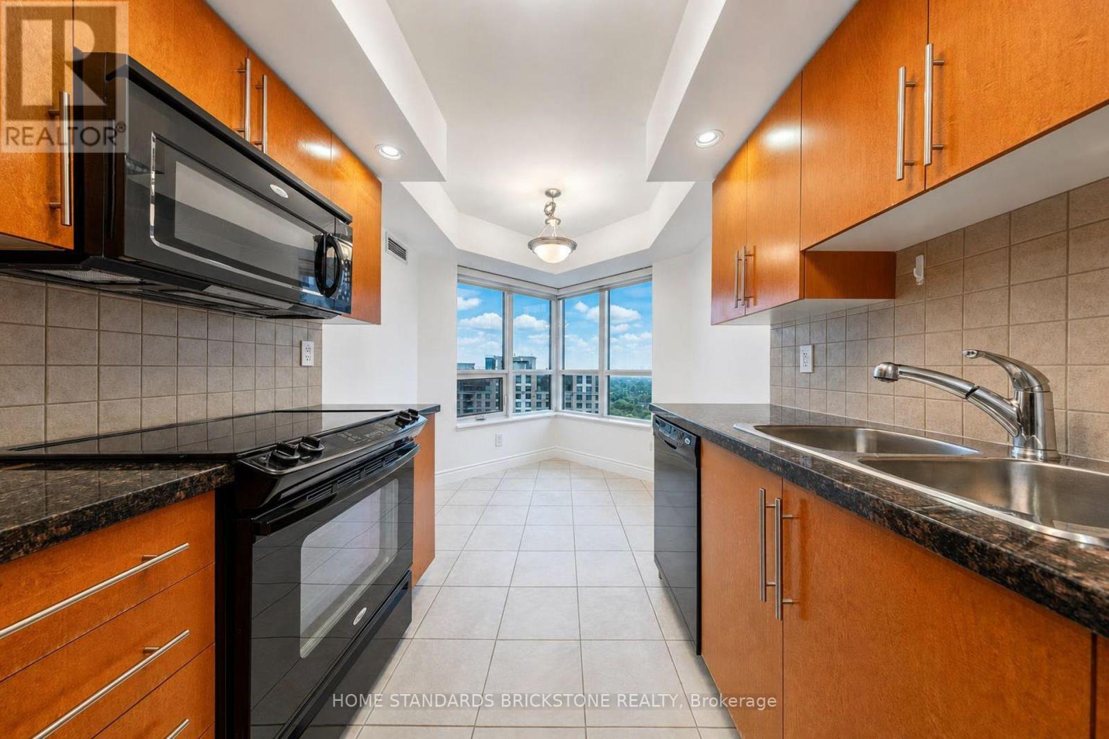 #2226 500 DORIS AVENUE - 10