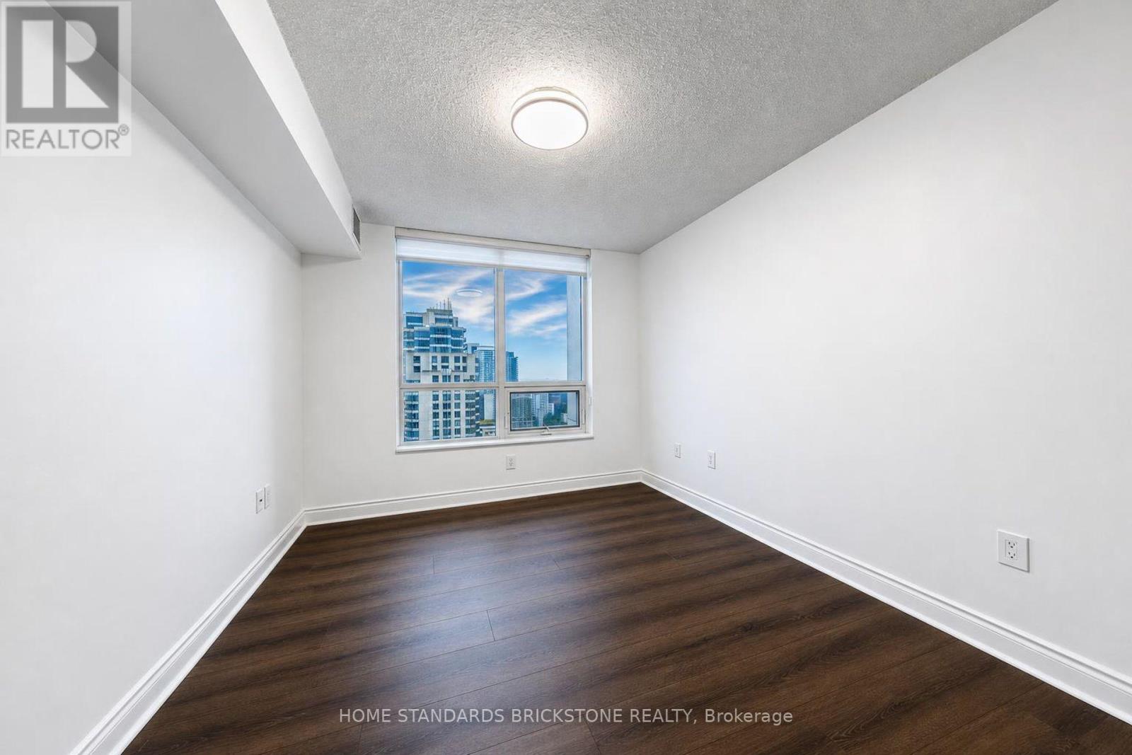 #2226 500 DORIS AVENUE - 24