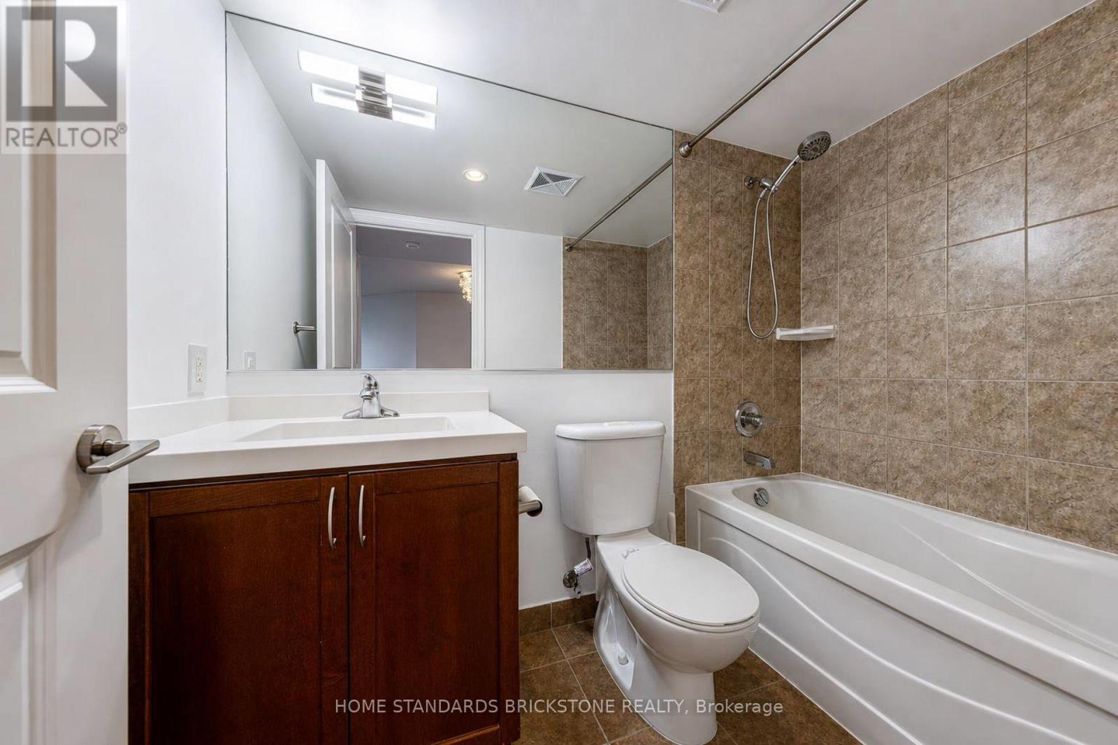 #2226 500 DORIS AVENUE - 27