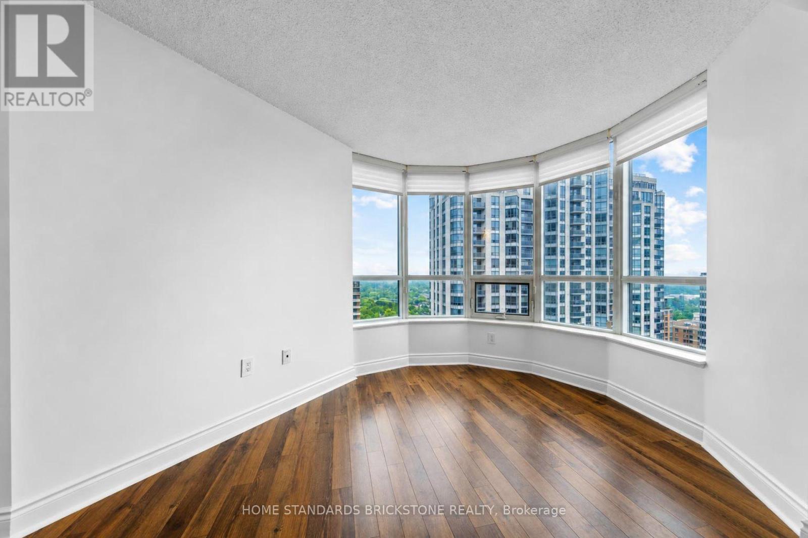 #2226 500 DORIS AVENUE - 33