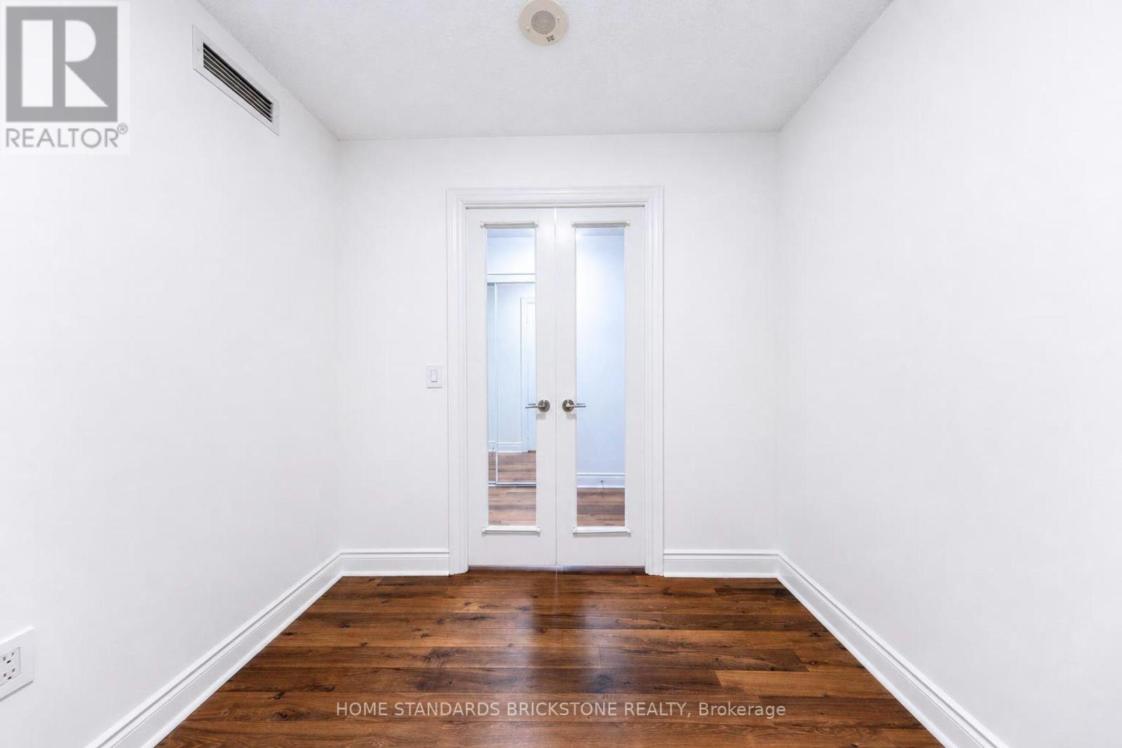 #2226 500 DORIS AVENUE - 7