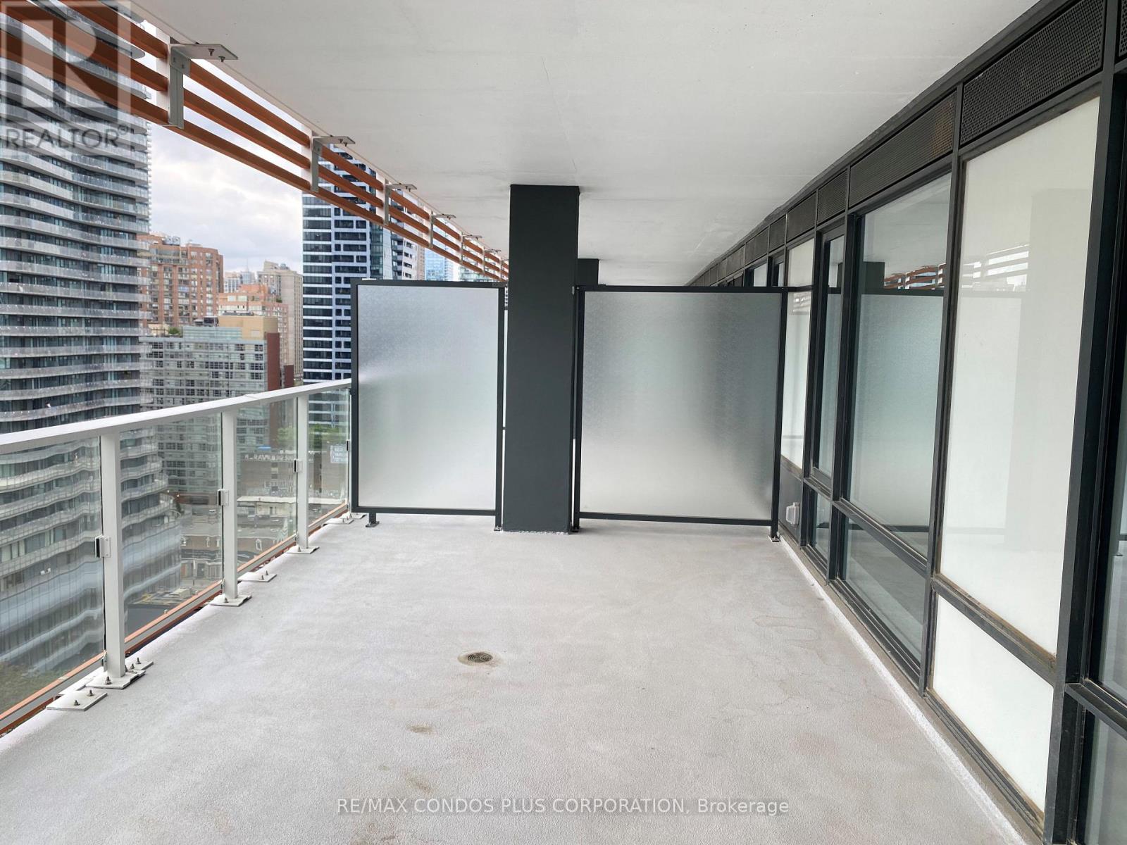 #1706 18 MAITLAND TERRACE - 13