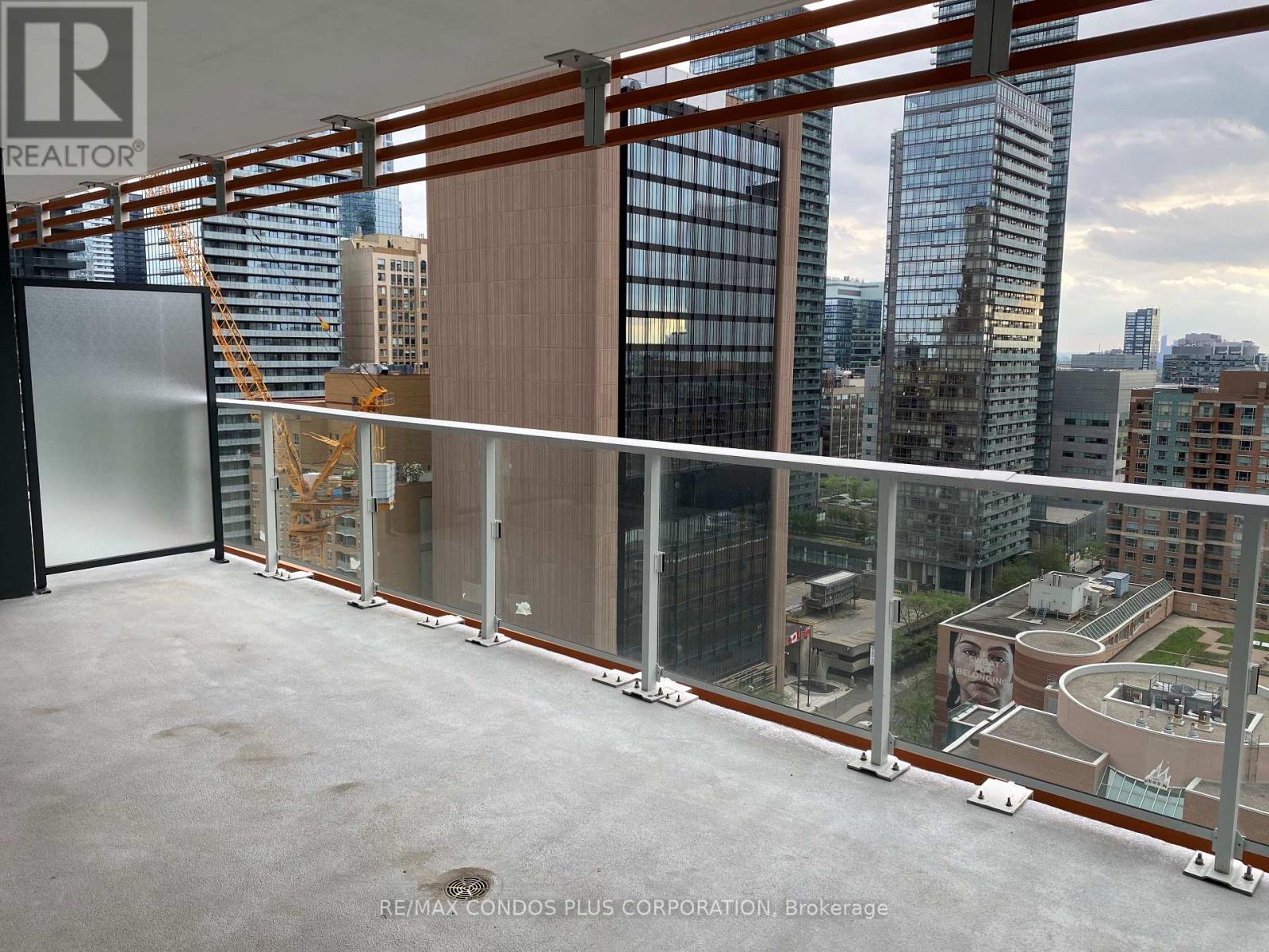 #1706 18 MAITLAND TERRACE - 14