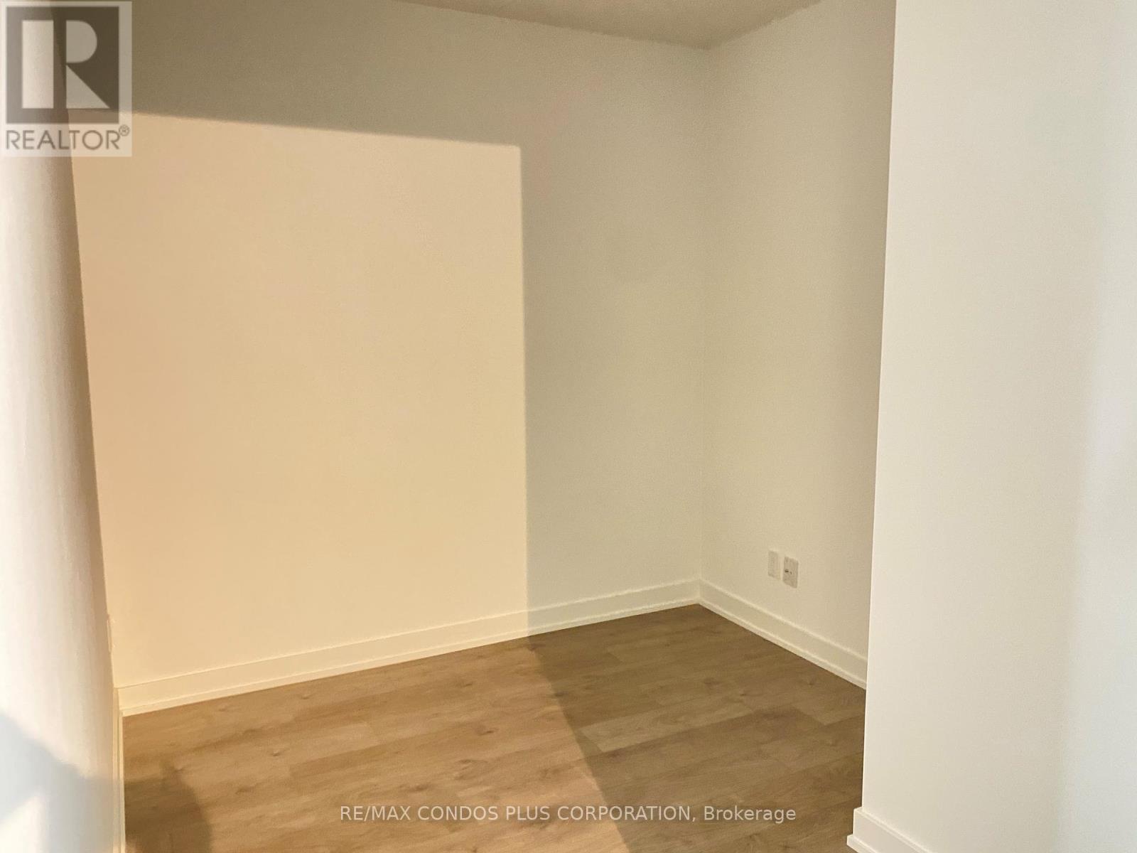 #1706 18 MAITLAND TERRACE - 9